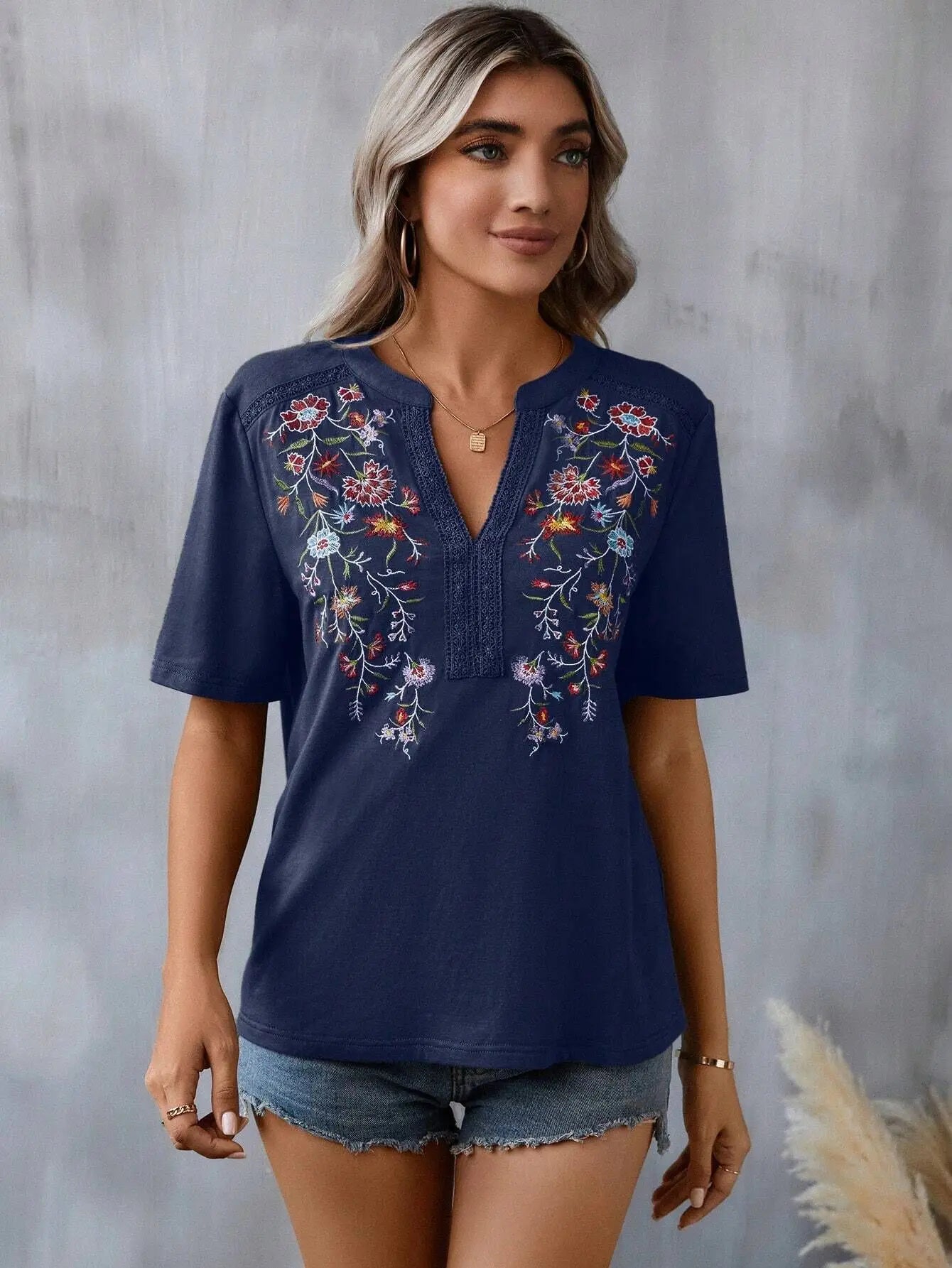 Blusa Floral Bordada