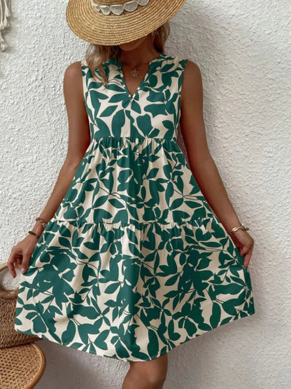Vestido Curto com Decote em V
