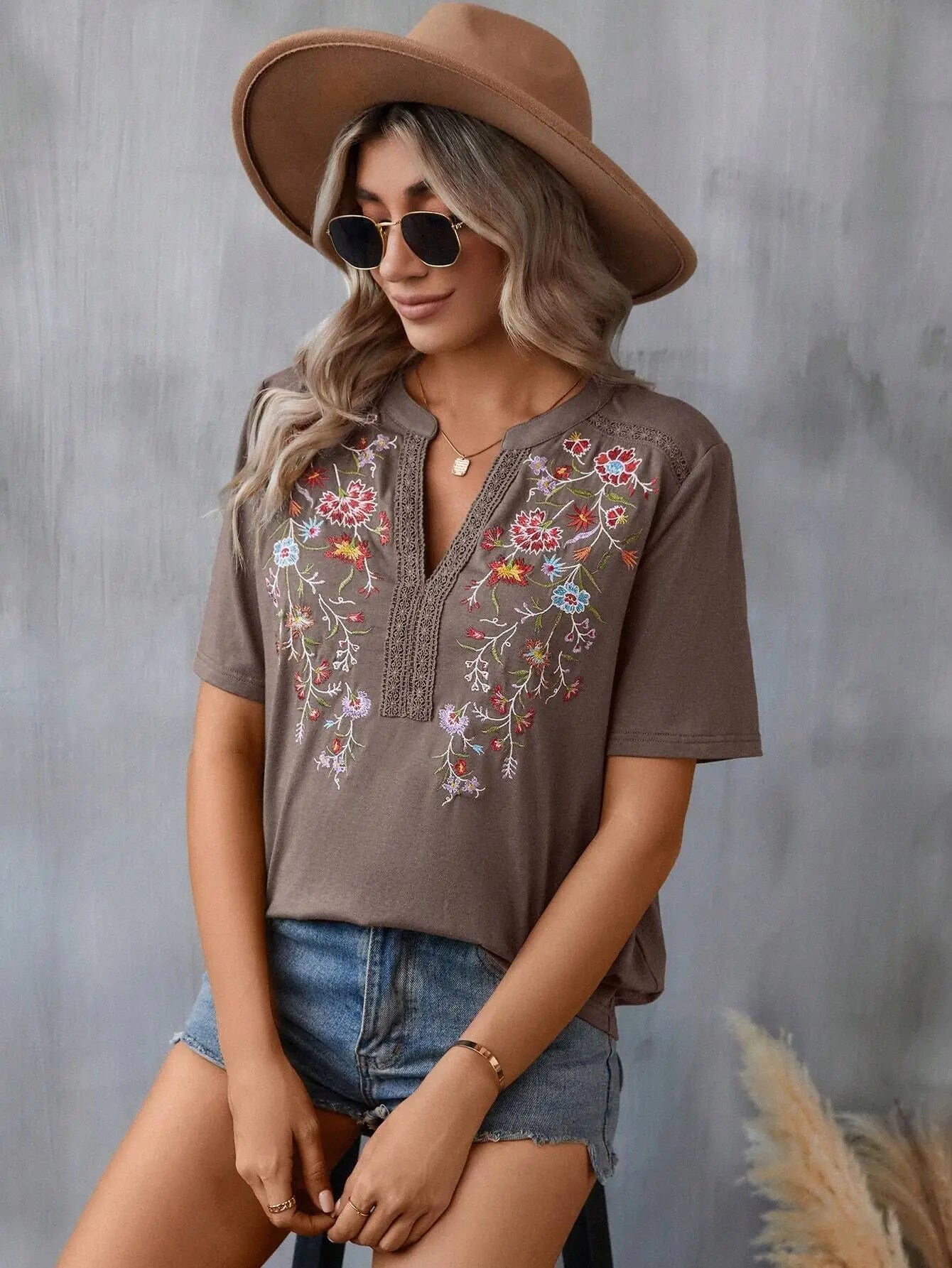 Blusa Floral Bordada